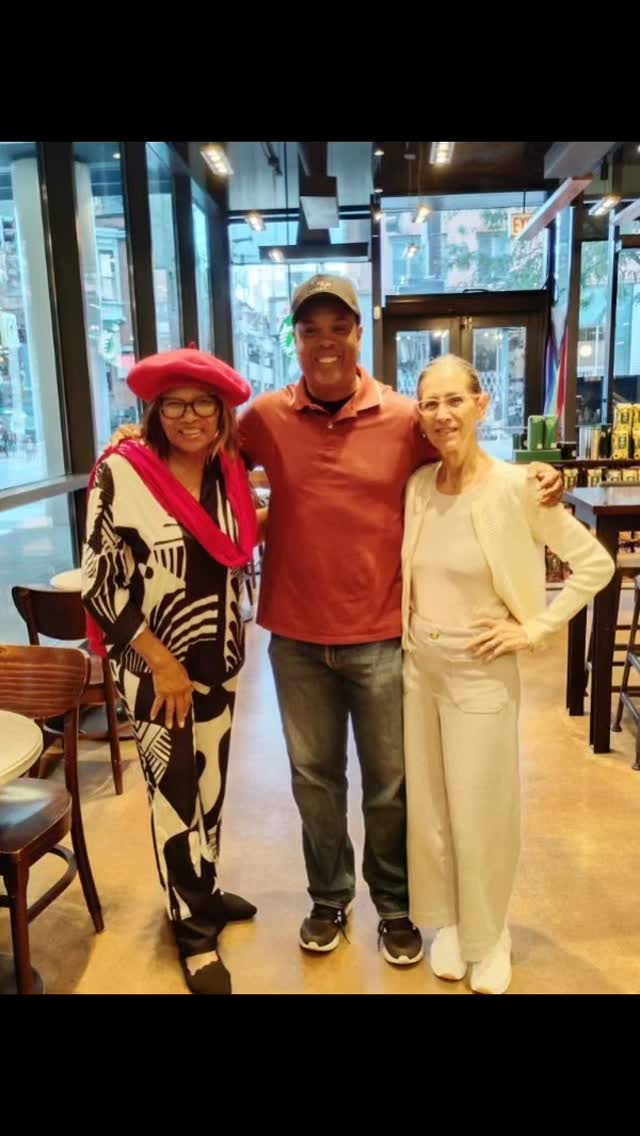 Bendiciones mi gente! What a great meeting that are opening more doors for the red Carpet and  Celebrity interviews! I want to thank my agent on the right Beatrice for always being there for The Rico No Suave Talk Show! It was a great meeting with Debra and opening up more doors for me! Daleee! 

#blessedbeyondmeasure #gratefulheart