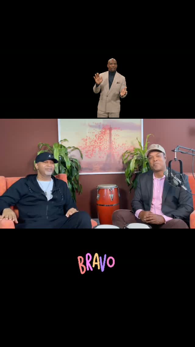 Bendiciones mi Gente! What a great time with the Iconic Comedian and Chicago's Very Own B.Cole on the The Rico No Suave Talk Show tonight! What a blast we had! Let's go! Daleee!

Watch the full interview by clicking on the link in our bio and select YouTube channel! 

#talkshow #comedians #filmmakinglife