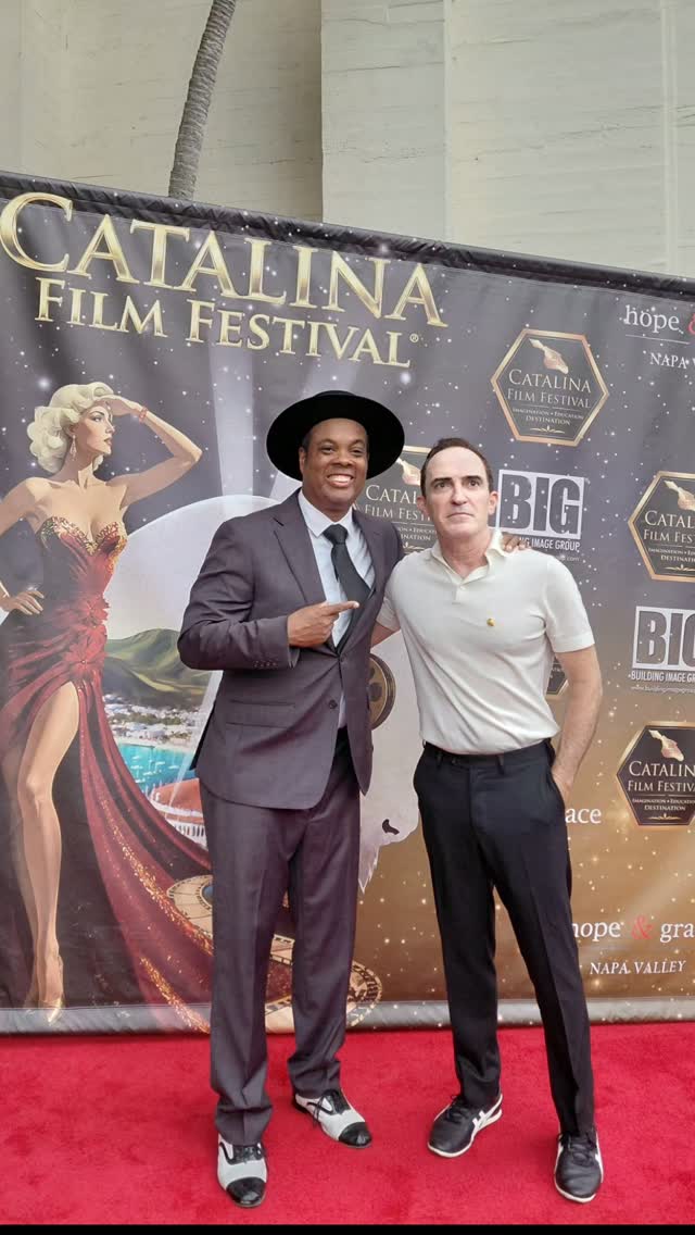 Saludos mi gente! So celebrity actor Patrick Fischler from Mad Men and Tv Show Lost watched my interview on the red carpet and complimented my style and really inspirational to keep going! Dalee! 

#grateful #blessed #redcarpet